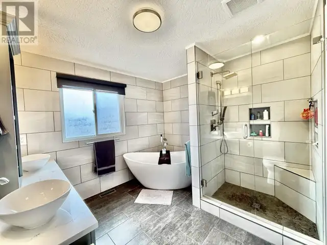 4690 SIMCOE LOOP Smithers, British Columbia in Houses for Sale in Smithers - Image 17