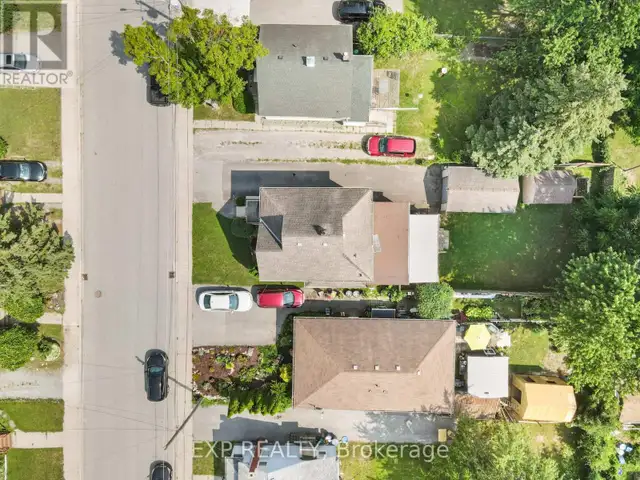 4448 FIFTH AVENUE Niagara Falls (Downtown), Ontario in Houses for Sale in St. Catharines - Image 34