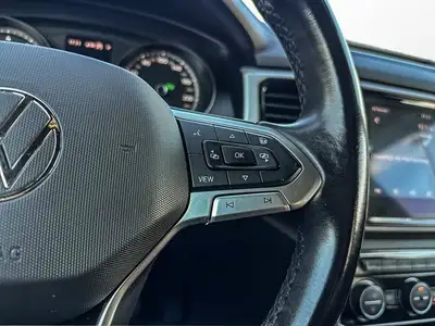 2020 Volkswagen Atlas Cross Sport Comfortline | LEATHER SEATS, View more