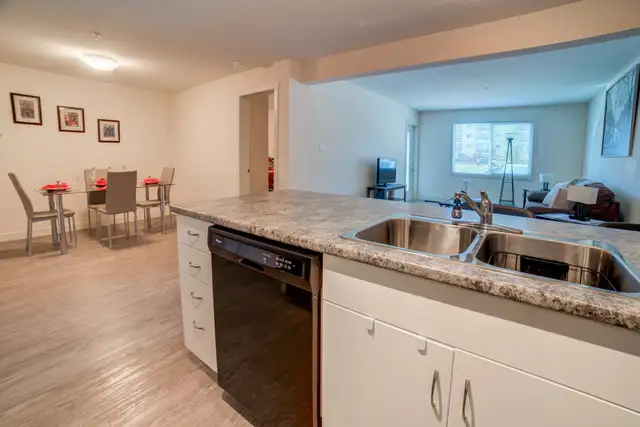 Apartments with In Suite Laundry - Vanier Woods - Apartment for 63011177173891124