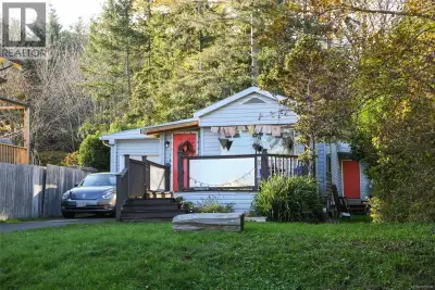 Cozy & Affordable in Union Bay! Ocean views from this charming 3-bedroom single-wide manufactured ho...