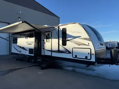 2016 Jayco White Hawk 29REKS, is a step-up model in the Jayco lineup known for its upgraded construc...