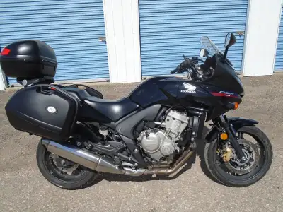reduced from $7350 to $6850 liquid cooled ,fuel injected 4 cylinder ,6 speed,combined brakes with AB...