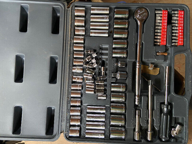 Toolbox tool case power drill sockets wrenches mastercraft drill in Hand Tools in Mississauga / Peel Region - Image 4