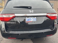 ALL TRADES WELCOME!! 2013 Honda Odyssey EX-L! fully loaded with rearview camera, rear, DVD entertain... (image 4)