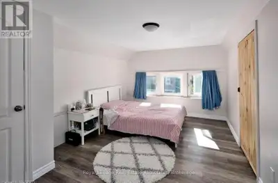 Welcome to 1114 4th Avenue East! This charming third-floor unit in a welcoming building could be you...