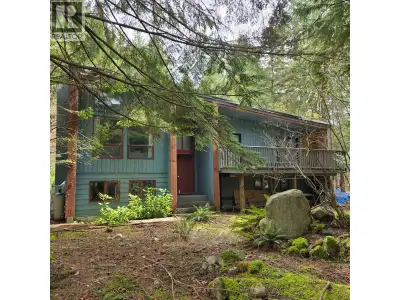 Rare! 1.22 acre rural retreat in the sought-after Paradise Valley, Squamish. This 3 bed, 2 bath main...
