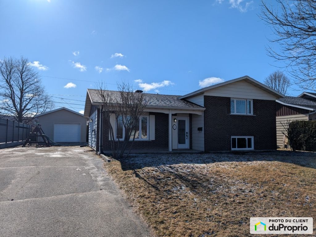 $349,900 - Split Level for sale in Victoriaville — photo 2