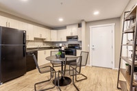 Broadstreet's Livingston Heights offers 1, 2, and 3 bedroom, pet friendly apartments for rent in Cal... (image 7)