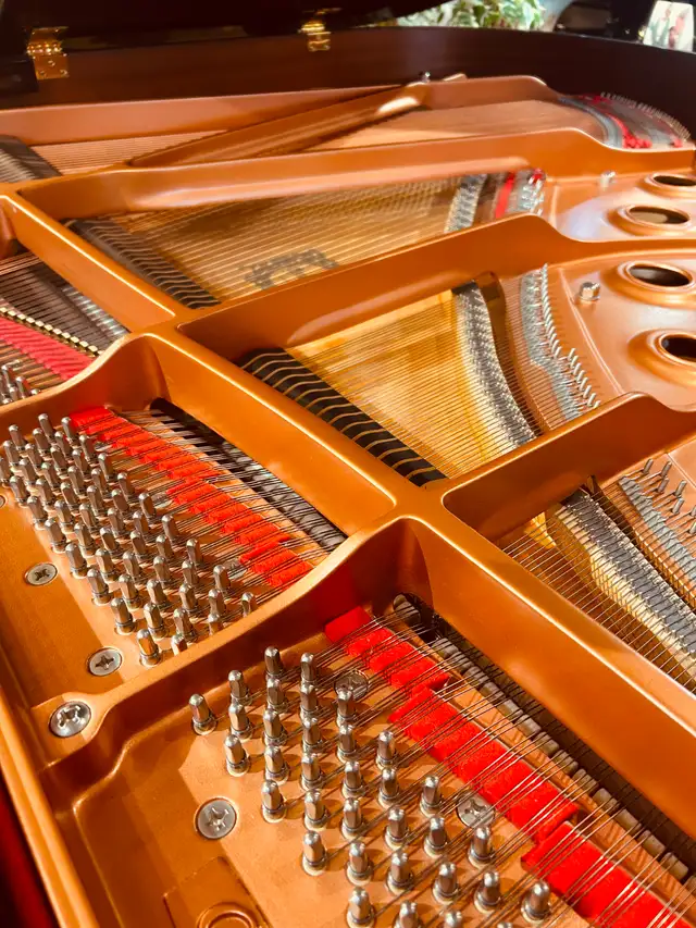 PIANO YAMAHA C1 SILENT (2013) in Pianos & Keyboards in City of Montréal - Image 3