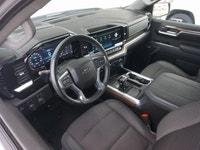 2024 Chevrolet Silverado 1500 RST 3.0 L Duramax Turbo-Diesel Efficient, capable, and confidently sty... (image 9)