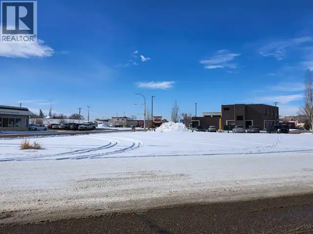 200 Railway Avenue E Drumheller, Alberta in Land for Sale in Calgary - Image 4