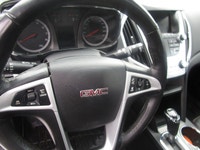 2017 GMC Terrain **CONTENT AUTO SPÉCIALISTE DU FINANCEMENT MAISON SANS ENQUETE CREDIT **Obtenez le m... (image 1)