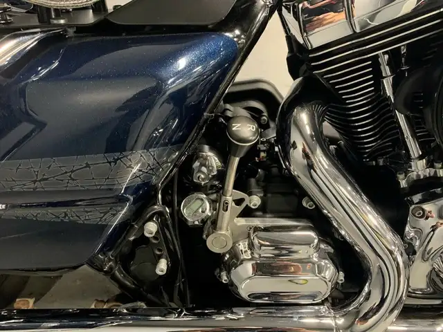 2016 Harley-Davidson Street Glide Special in Street, Cruisers & Choppers in Oshawa / Durham Region - Image 10
