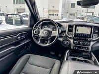 This Ram 1500 has a strong Regular Unleaded V-8 5.7 L/345 engine powering this Automatic transmissio... (image 9)