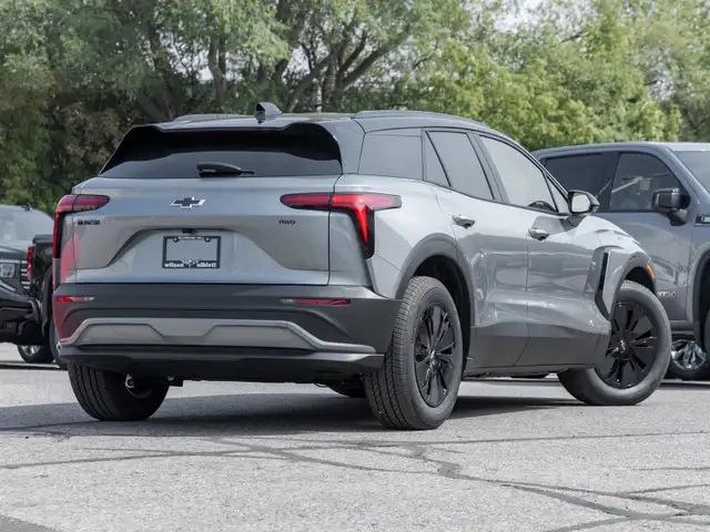 2025 Chevrolet Blazer EV LT AWD Midnight Edition- HD Surround Vi in Cars & Trucks in Markham / York Region - Image 6
