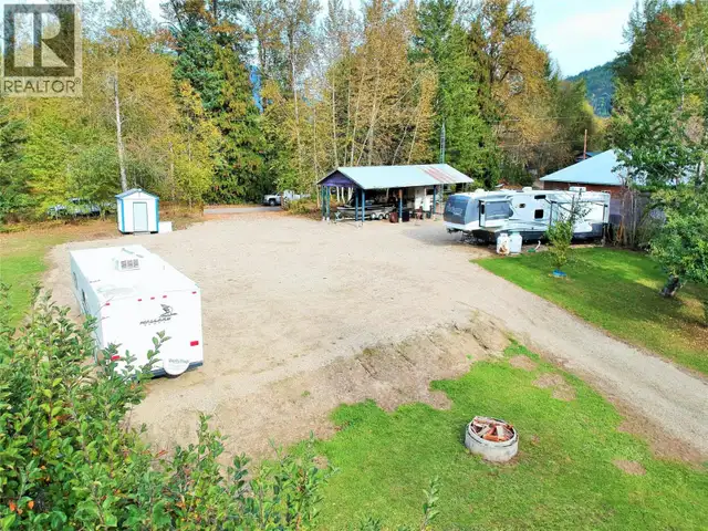 1822 Cemetery Road Sicamous, British Columbia in Land for Sale in Kamloops - Image 15