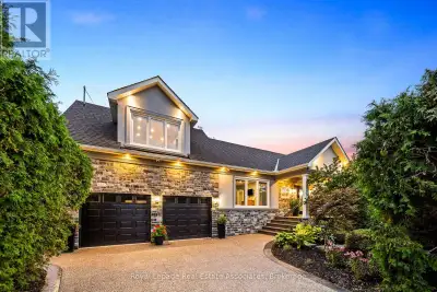 Welcome To 96 Delrex Boulevard, Georgetown. A Truly Exceptional Residence Offering 3+1 Bedrooms, 3 B...