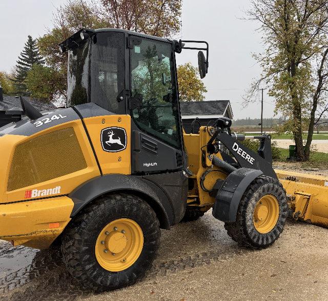 2021 John Deere 324L Compact Loader | Heavy Equipment | Winnipeg | Free ...