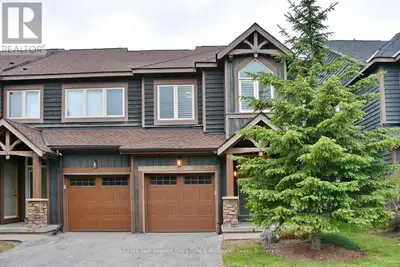 Don't miss this opportunity to own a beautifully maintained townhouse in the highly desirable Tangle...