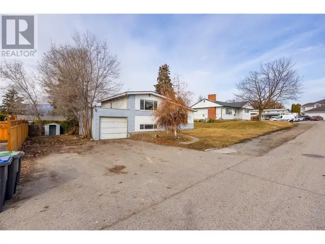 1388 Cherry Crescent W Kelowna, British Columbia in Land for Sale in Penticton - Image 16