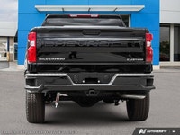This Chevrolet Silverado 1500 boasts a powerful engine powering this Automatic transmission. *Get Yo... (image 4)
