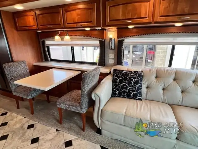 2009 Holiday Rambler Endeavor 41 PDQ 062,221 Miles in RVs & Motorhomes in Moncton - Image 32