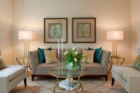 SPACIOUS 3 BEDROOM TOWNHOUSEFOR RENT ON FAMILY-ORIENTED PROPERTY IN NORTH OSHAWA! SELECT SUITES REVI... (image 3)