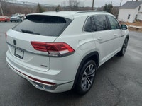 4Motion All Wheel Drive Execline Package R Line Package Red Leather Interior Digital Cockpit Panoram... (image 4)