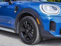 - Sunroof - Heated Seats - Rear View Camera - Leather Seats - All 4 *Find your next used vehicle at... (image 3)