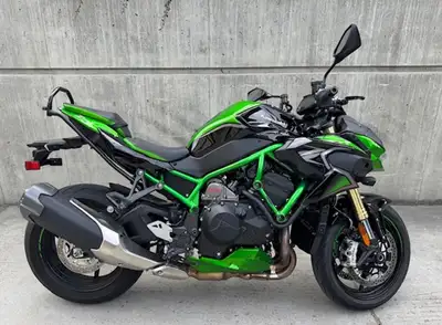 Absolutley mint. Mature owned and ridden. Has had 3 oil changes and fresh 5K service recently done....