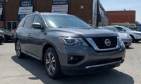 2017 Nissan Pathfinder Charcoal | 155,998 miles | Automatic | Gasoline Up for sale is a well-maintai... (image 8)