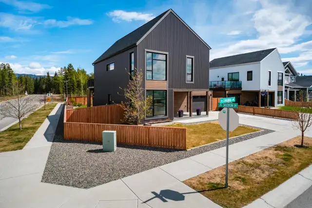 NOW SOLD!! - Felix Robitaille® in Houses for Sale in Whitehorse - Image 3
