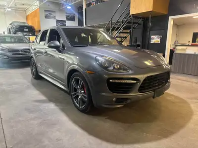 2012 PORSCHE CAYENNE AWD 4dr Turbo CARFAX VERIFIED, CLEAN TITLE, NO ACCIDENTS, DEALER SERVICED 202,0...