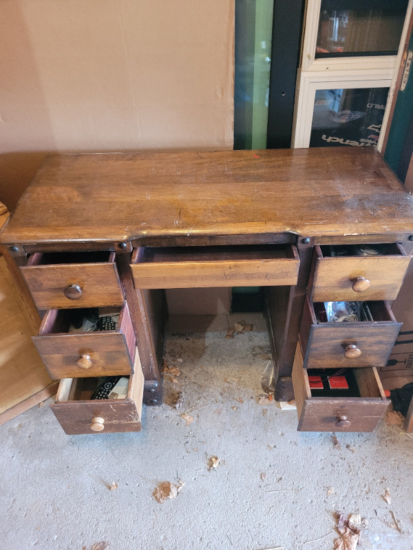 Wooden Desk in Desks in Mississauga / Peel Region