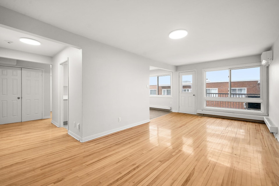 4 1/2 Grand et Luxueux, Lasalle 1495$ au bord de l'eau (13) 5