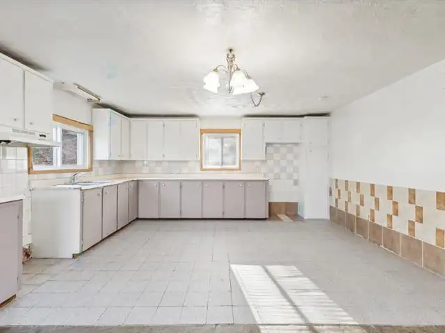 982 Route 105 Gracefield, Quebec62863761781506124