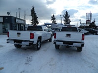 Welcome to Central Truck Sales. 2017 / 2015 CHEVROLET LT 2500 H/D AND GMC SLE 3500 H/D TWO UNITS . D... (image 8)