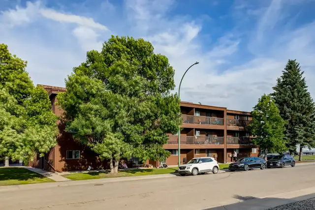 Modern Apartments with Air Conditioning - Clover Meadows - Apart in Long Term Rentals in Regina - Image 16