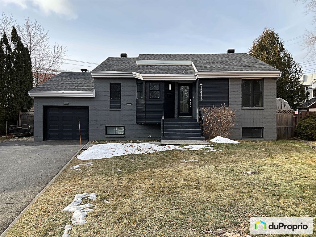 $769,000 - Bungalow in Pointe-Aux-Trembles / East Montreal — photo 1