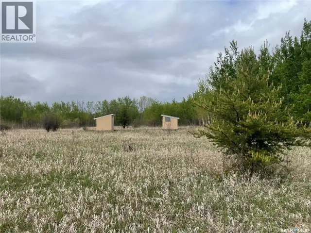 5.5km South of Dorintosh Lot 2 Meadow Lake Rm No.588, Saskatchew in Land for Sale in Meadow Lake - Image 5