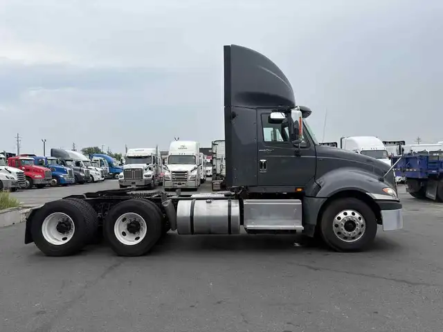 2015 International Prostar SELLING AS-IS in Heavy Trucks in Hamilton - Image 6