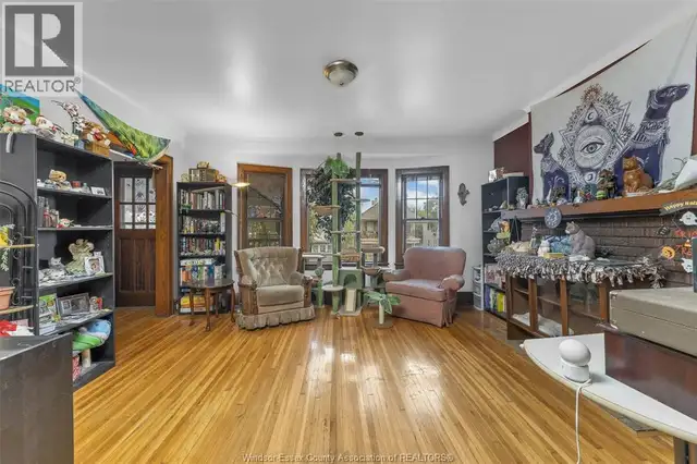 245-247 MCEWAN Windsor, Ontario in Houses for Sale in Windsor Region - Image 22