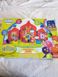 THE BACKYARDIGANS Musical Circus Adventure toy. Brand new in box