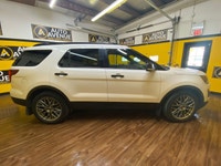 This 2016 Ford Explorer Sport is proudly offered by Auto Avenue Airdrie! The 2016 Ford Explorer Spor... (image 5)