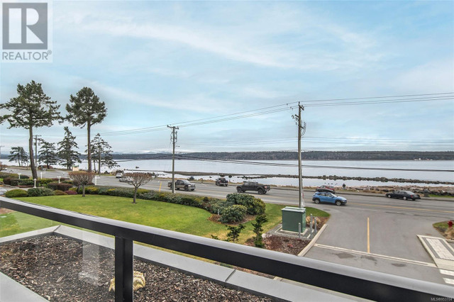 201 684 Island Hwy S Campbell River, British Columbia in Condos for Sale in Campbell River - Image 2