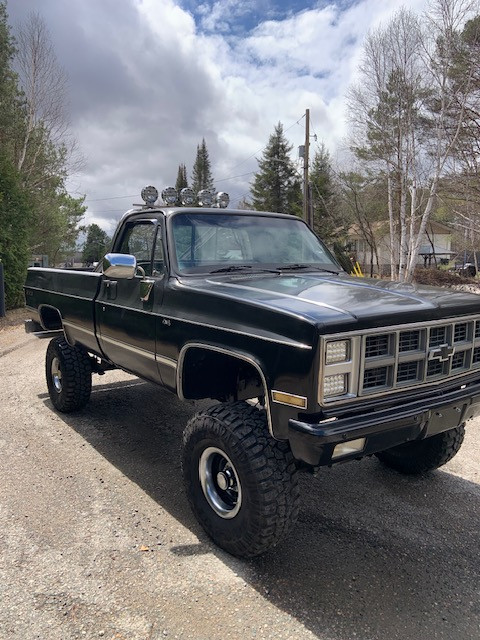 Excellent condition everything is new on it Square body in Classic Cars in Sudbury - Image 2