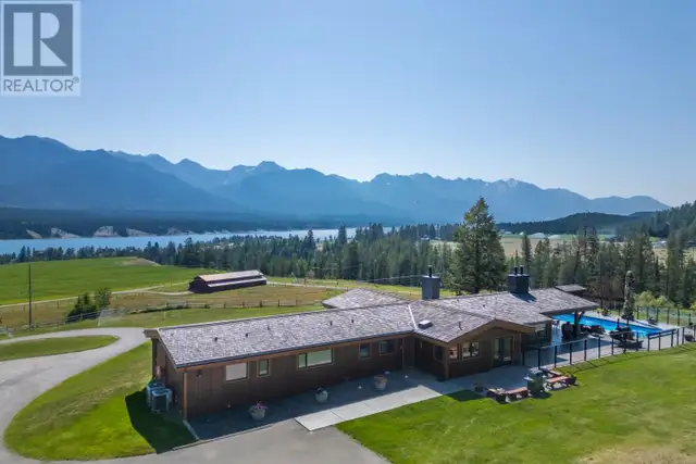 2175 WESTSIDE Road Invermere, British Columbia in Houses for Sale in Revelstoke - Image 6