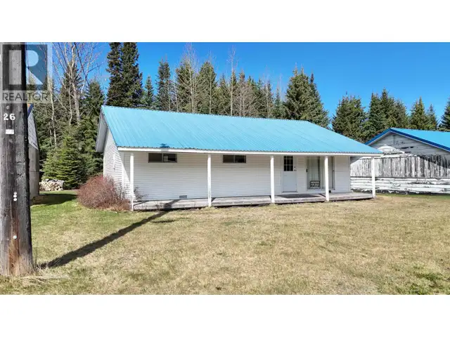 629 A ROAD Canim Lake, British Columbia in Houses for Sale in 100 Mile House - Image 3