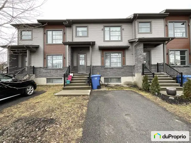 $455,000 - Townhouse for sale in Salaberry-De-Valleyfield in Houses for Sale in West Island - Image 3